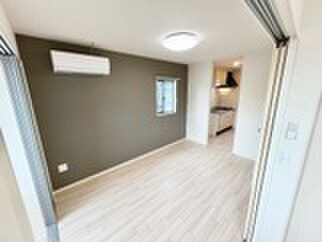 物件内観写真15　(居室)