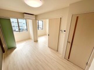 物件内観写真17　(居室)