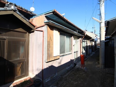 鳥羽見3丁目借家外観写真