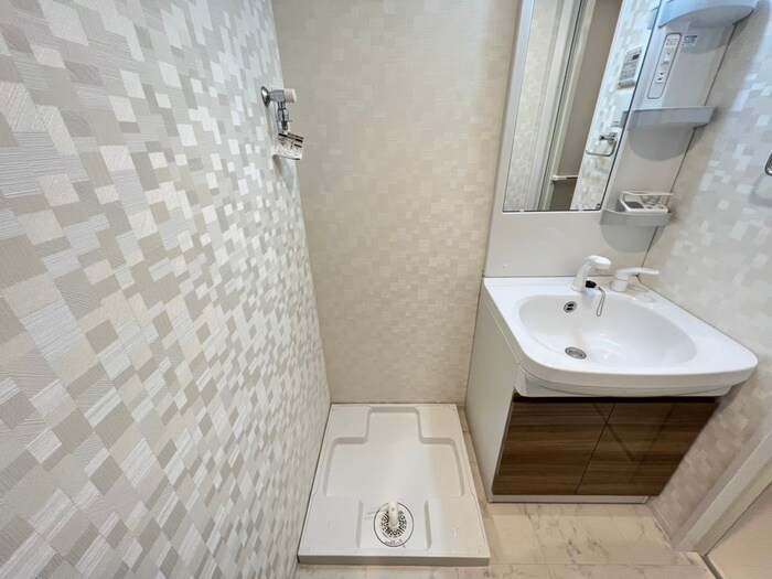 物件内観写真13　(洗濯機置場)