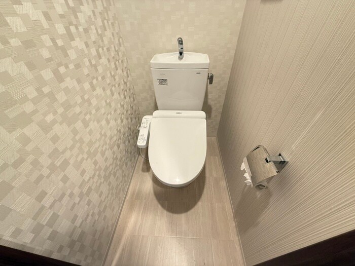 物件内観写真13　(トイレ)