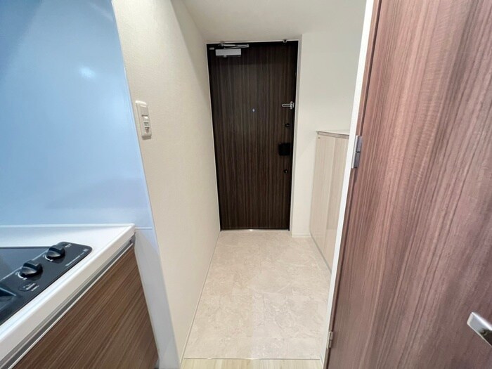 物件内観写真15　(玄関)