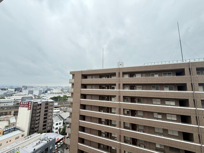 物件内観写真16　(室内からの展望)