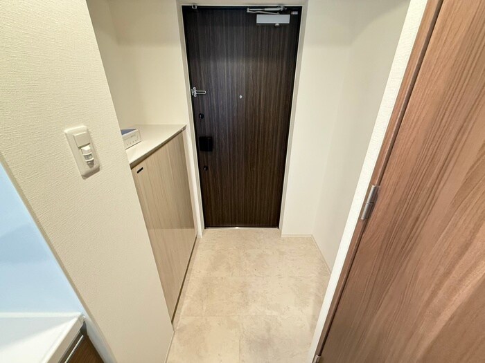 物件内観写真18　(廊下)