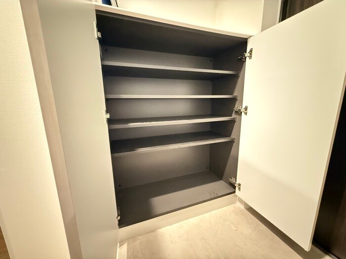 物件内観写真19　(靴箱)