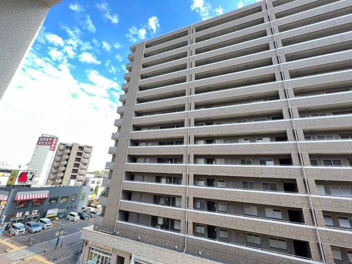 物件内観写真22　(室内からの展望)