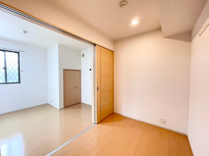 物件内観写真10　(居室)