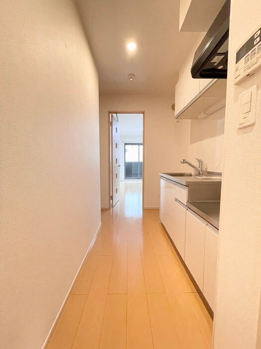 物件内観写真16　(廊下)