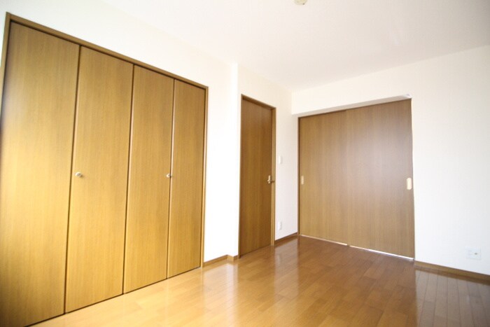 物件内観写真10　(居室)