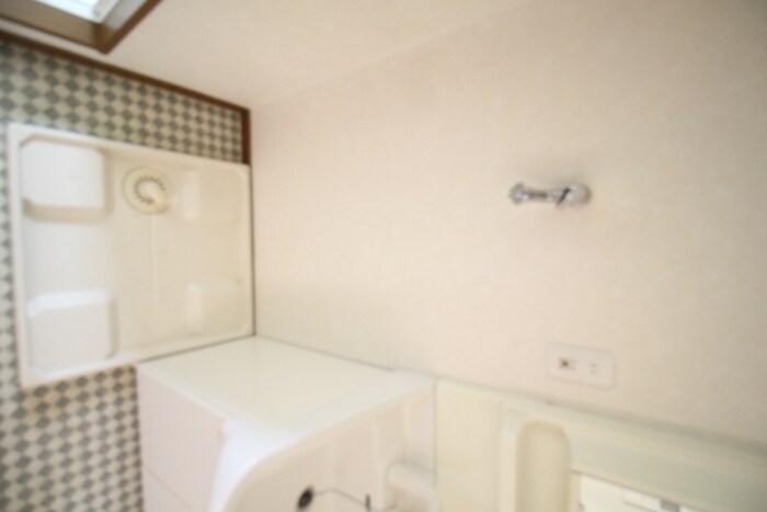 物件内観写真16　(洗濯機置場)
