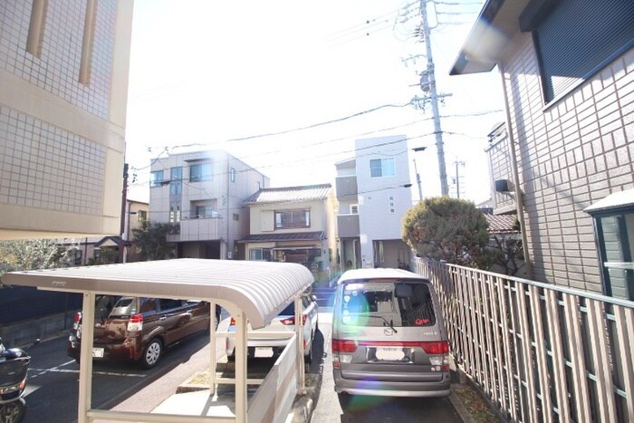 物件内観写真21　(室内からの展望)