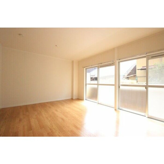 物件内観写真4　(居室)