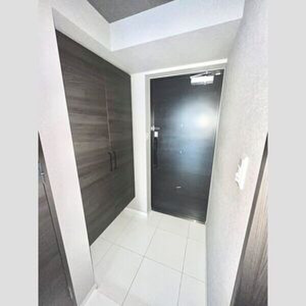 物件内観写真14　(玄関)