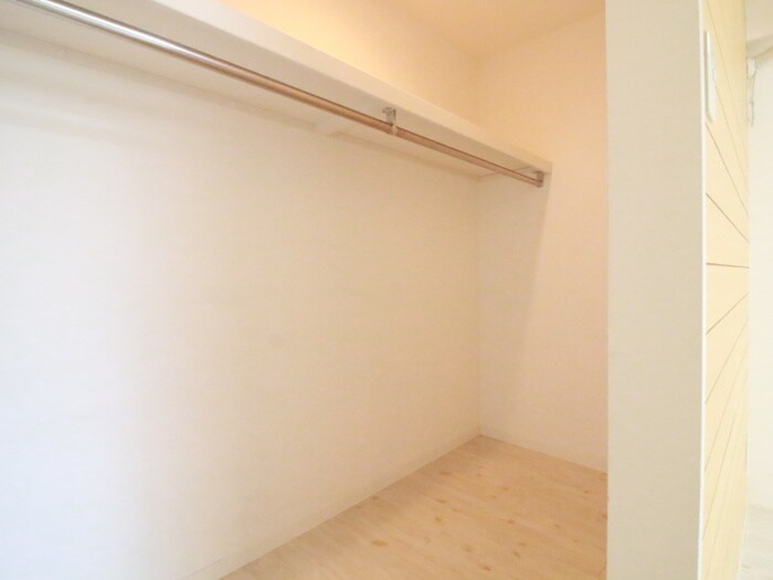 物件内観写真11　(収納)