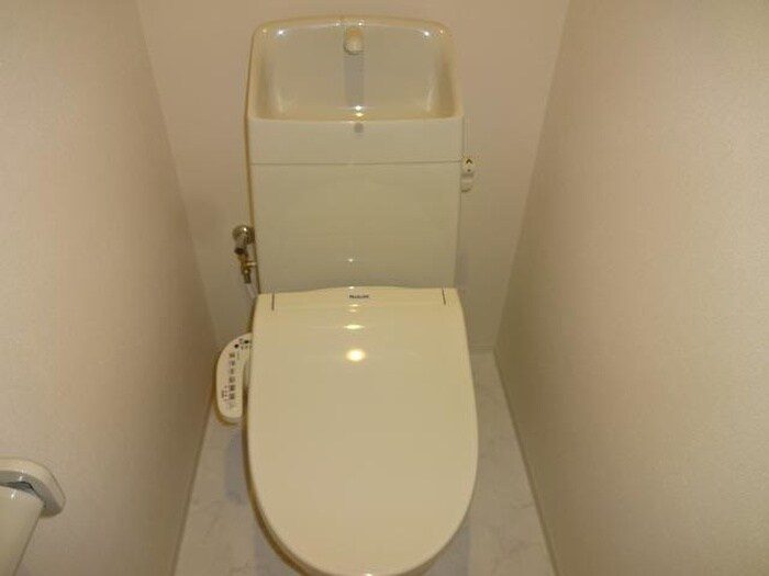 物件内観写真13　(トイレ)