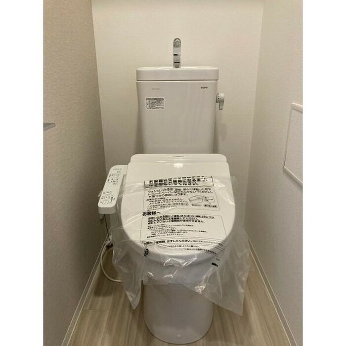 物件内観写真15　(トイレ)