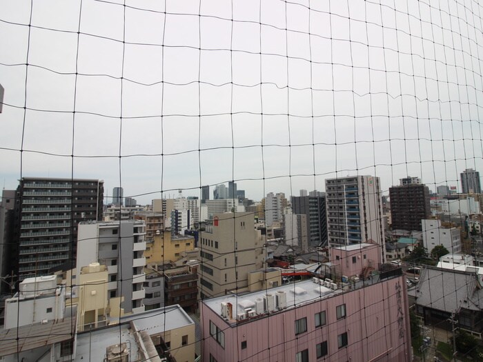 物件内観写真18　(室内からの展望)