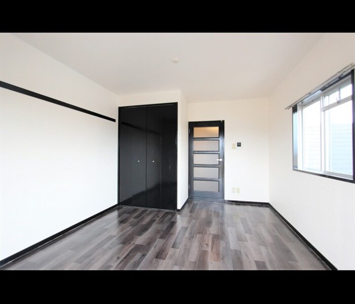 物件内観写真4　(居室)