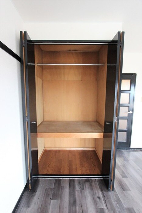 物件内観写真5　(収納)