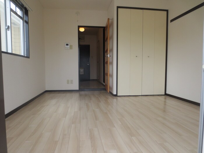 物件内観写真12　(居室)