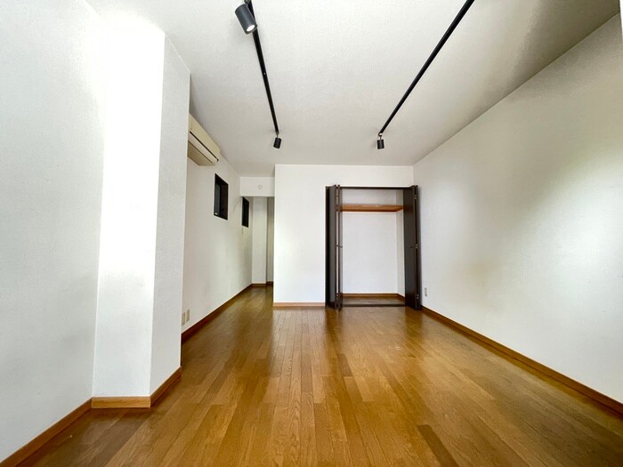 物件内観写真6　(居室)