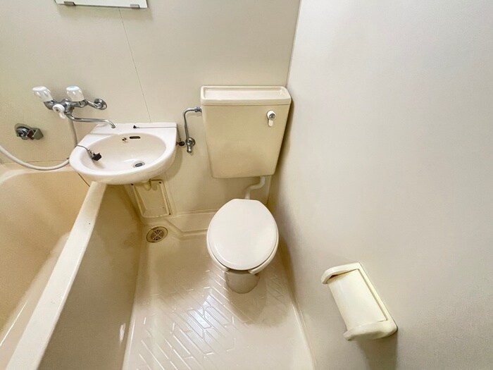 物件内観写真14　(トイレ)