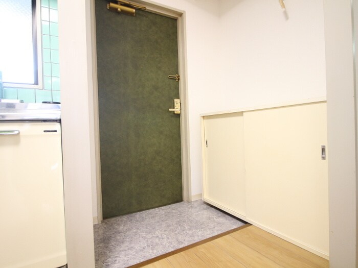 物件内観写真9　(廊下)