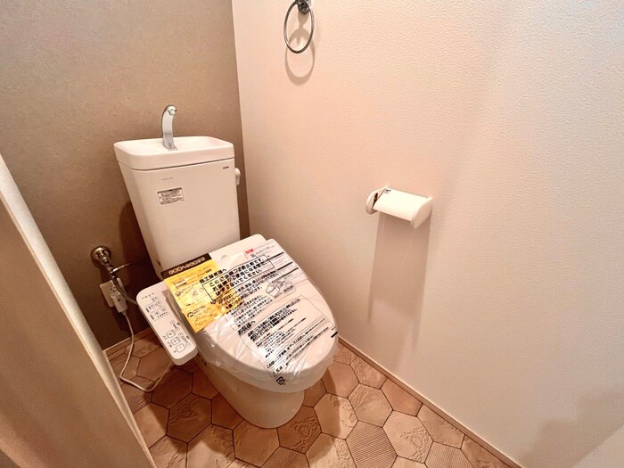 物件内観写真15　(トイレ)