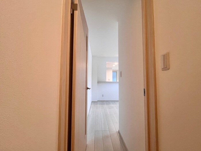 物件内観写真16　(廊下)