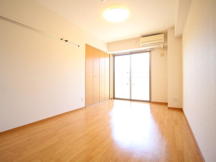 物件内観写真5　(居室)