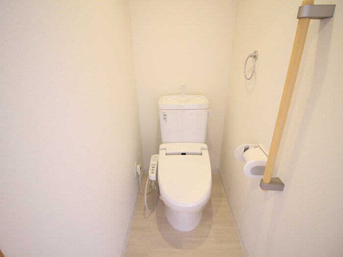 物件内観写真9　(トイレ)