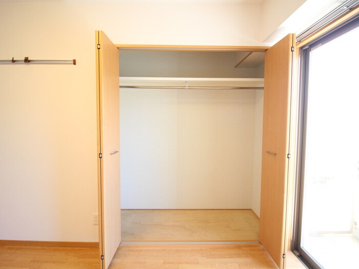 物件内観写真16　(収納)