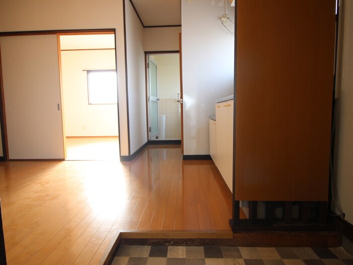 物件内観写真7　(玄関)