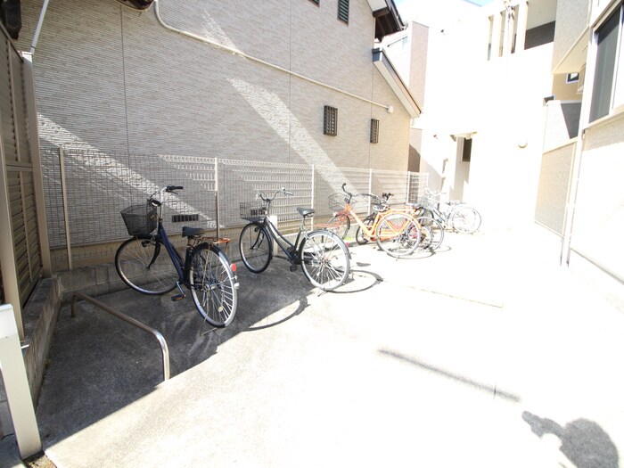 物件外観写真5　(同型モデル)