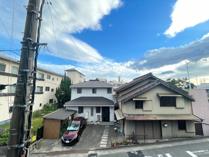 物件内観写真18　(室内からの展望)