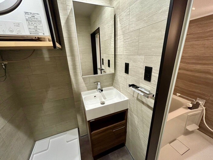 物件内観写真11　(洗面)