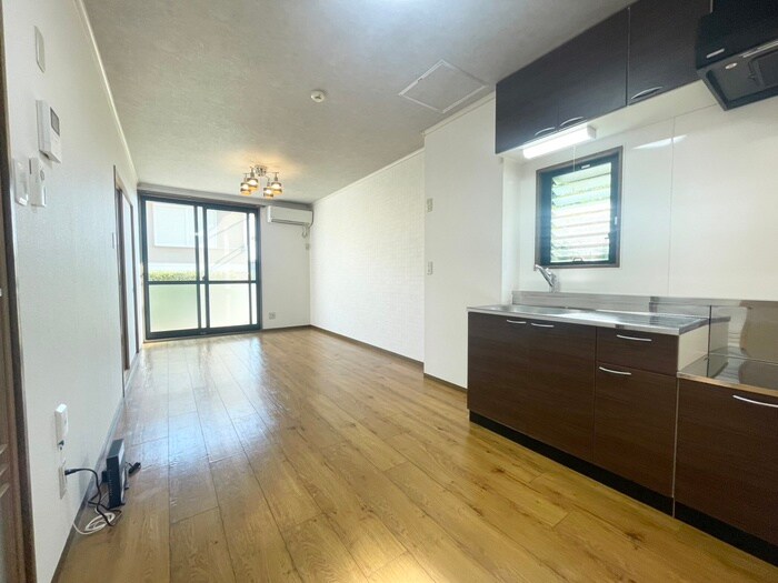 物件内観写真7　(居室)