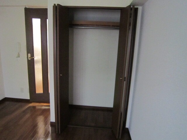 物件内観写真11　(居室)