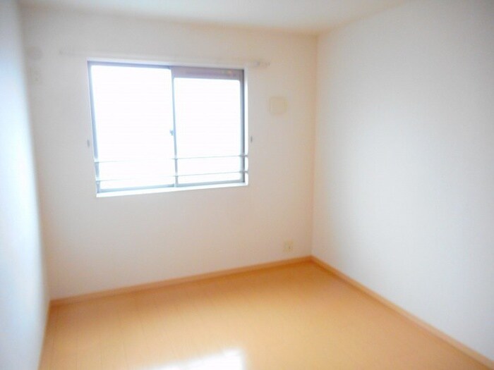 物件内観写真4　(居室)