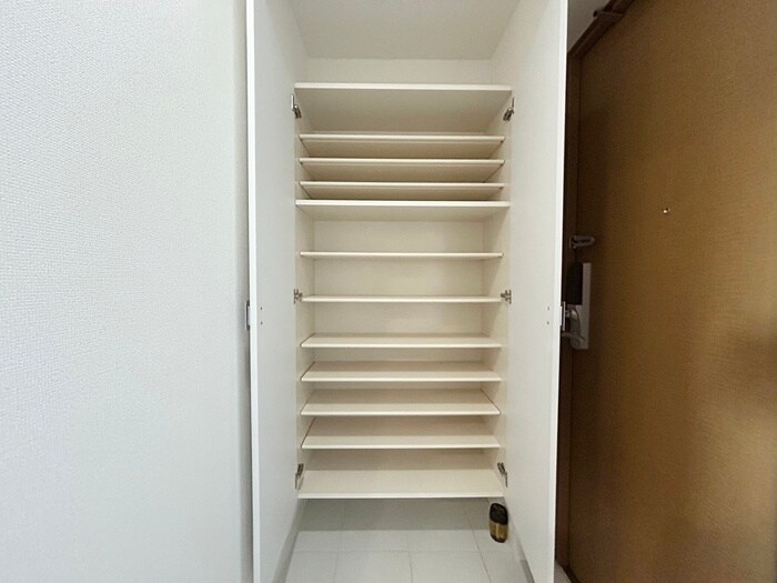 物件内観写真17　(靴箱)