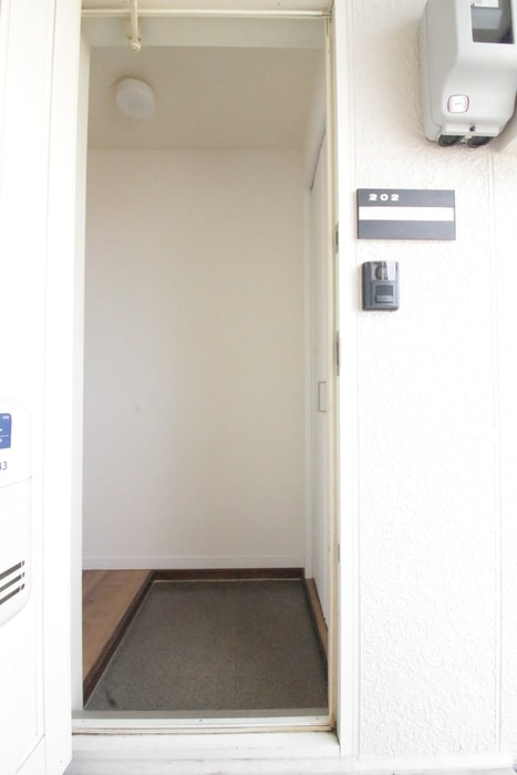 物件内観写真7　(玄関)