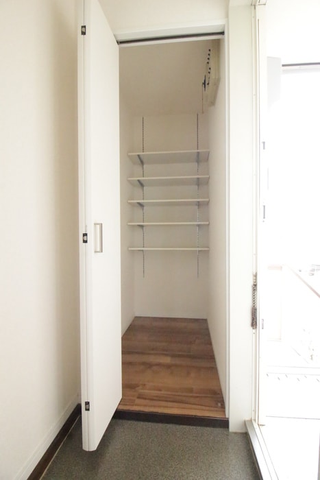 物件内観写真8　(靴箱)