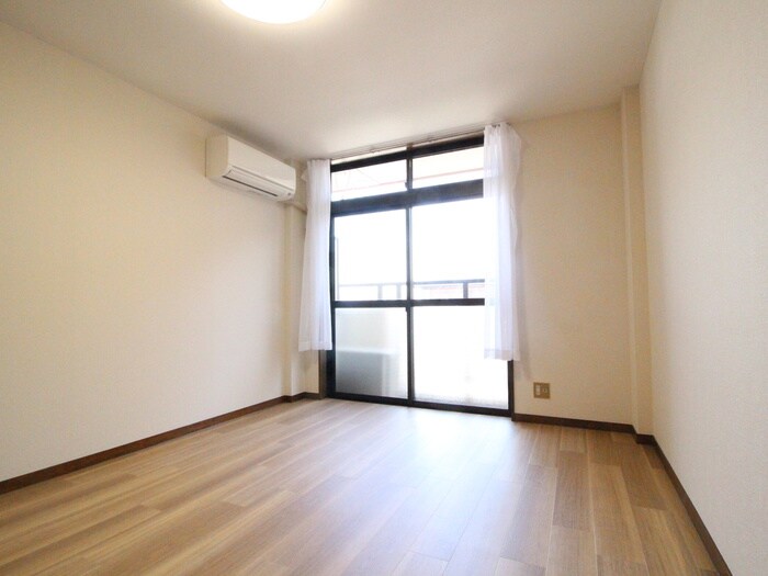 物件内観写真7　(居室)