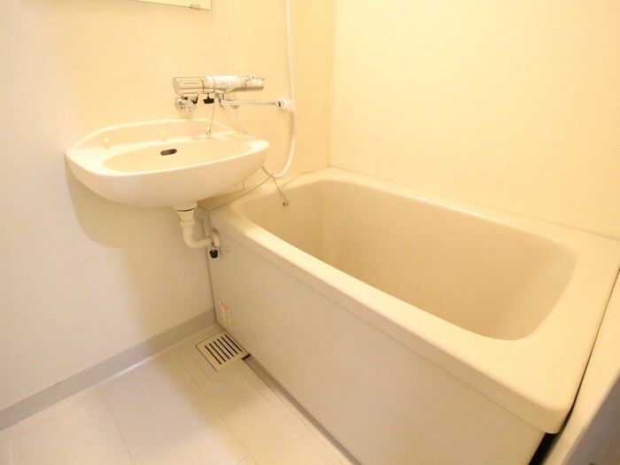 物件内観写真12　(バス／シャワールーム等)