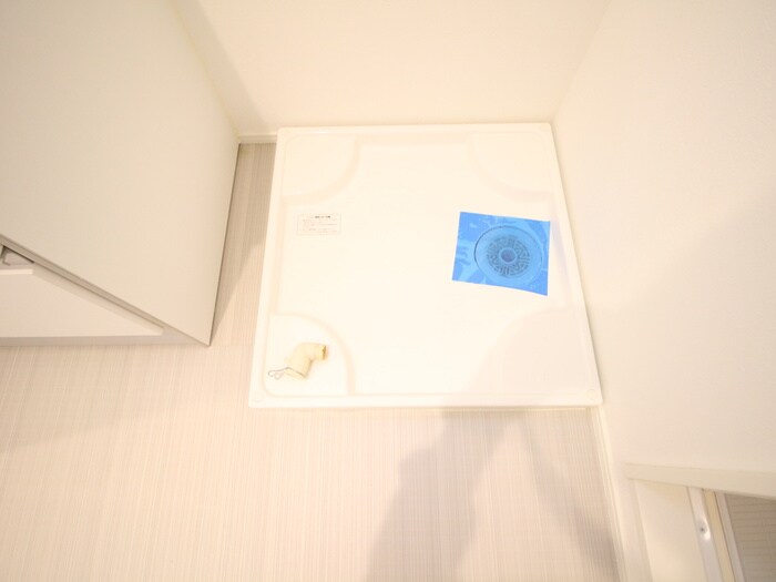 物件内観写真10　(洗濯機置場)