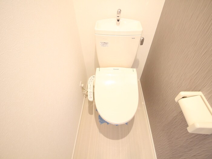 物件内観写真13　(トイレ)