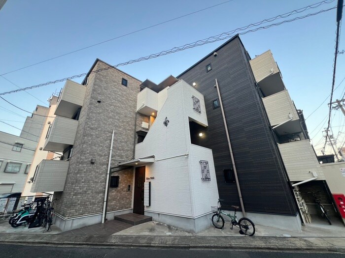 物件外観写真1　(外観写真)