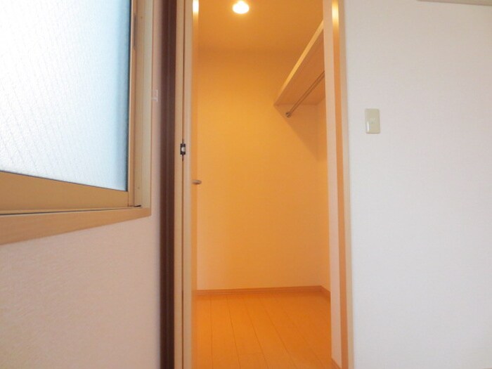 物件内観写真7　(収納)