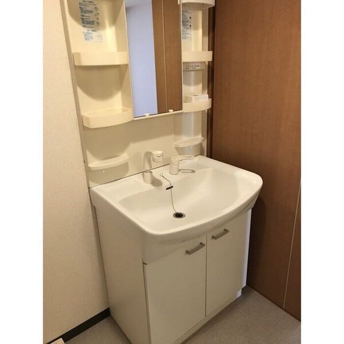 物件内観写真12　(洗面)