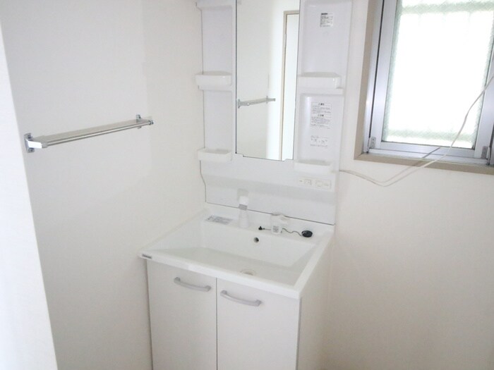 物件内観写真12　(洗面)